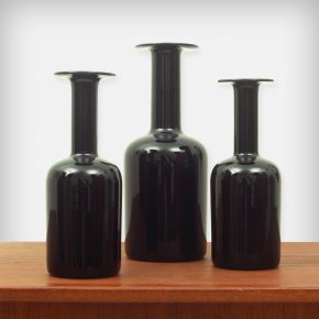 Set Of 3 Black Glass Vases • Model Gulvvase
